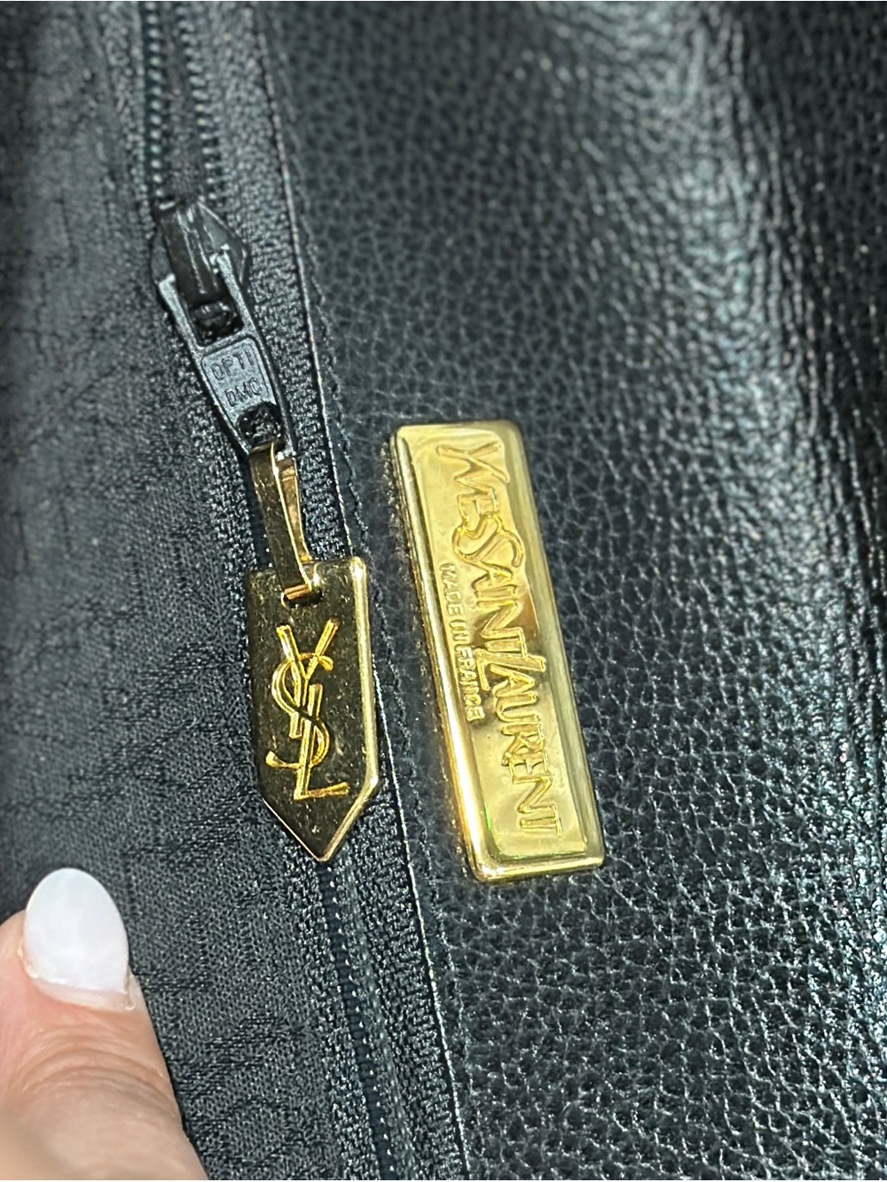 Vintage YSL Yves Saint Laurent Black Pebbled Leather Crossbody Bag - Picture 10 of 12